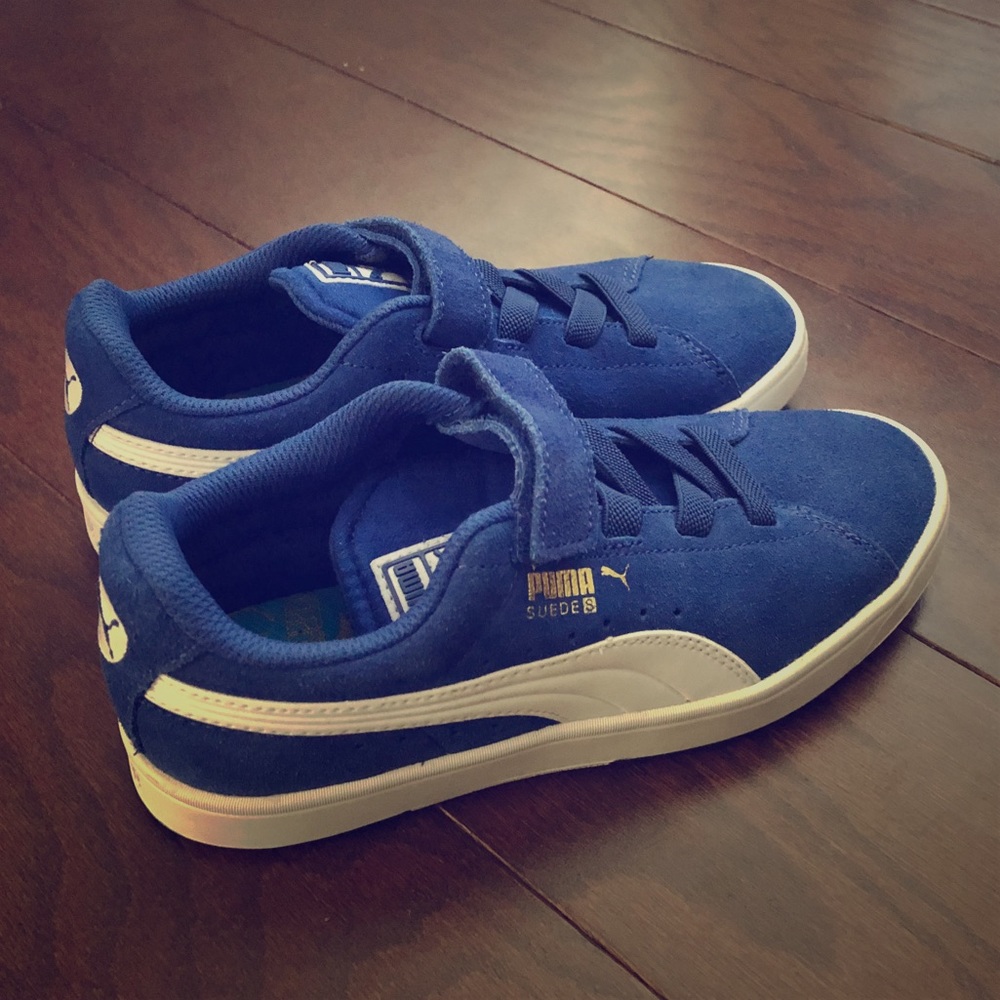 Kids Velcro Pumas